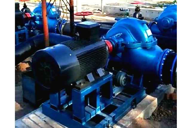 石家庄逸辉医疗设备租赁有限公司3台500mm口径双吸泵沈阳康平卧龙湖正在安装